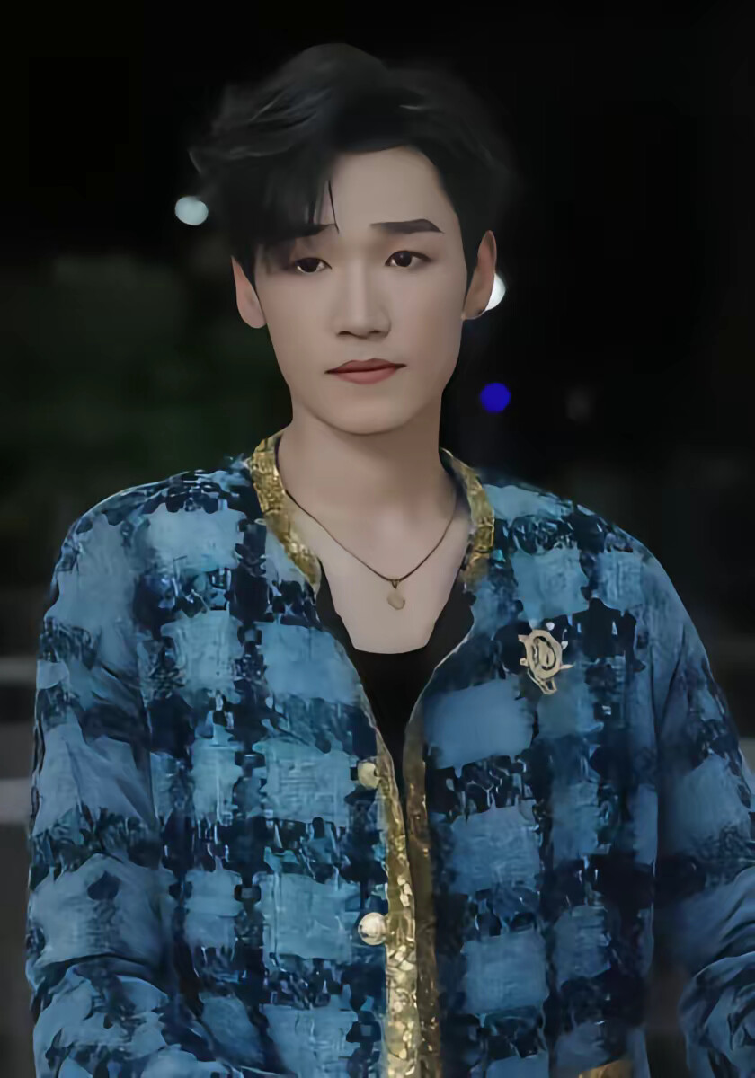 《开局外卖系统，我带校花发家致富》剧照