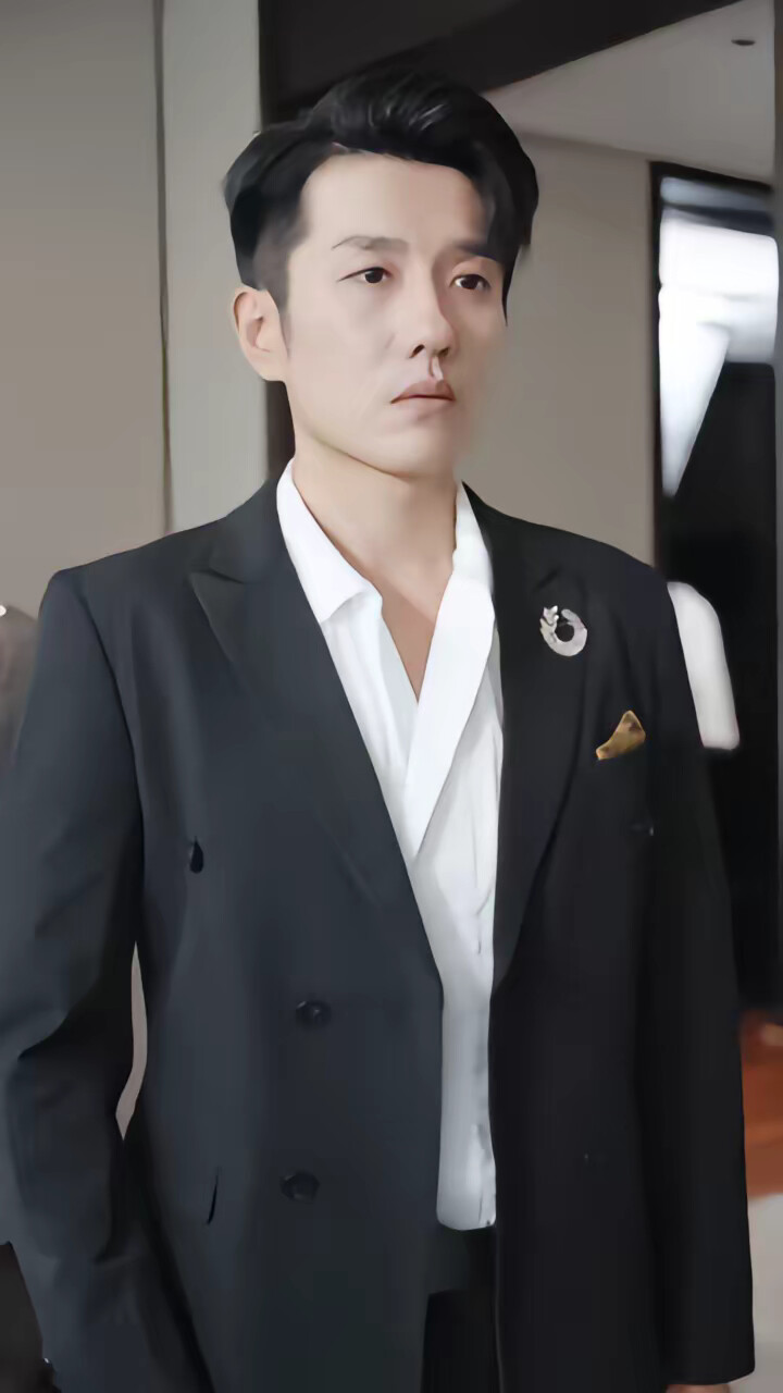 《疯了！夫人又在整顿京圈了》剧照