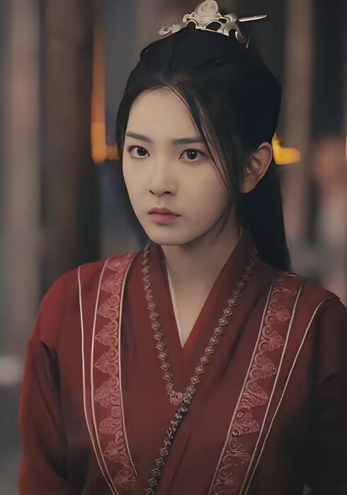 《族长凶猛，我等族人务必努力》剧照