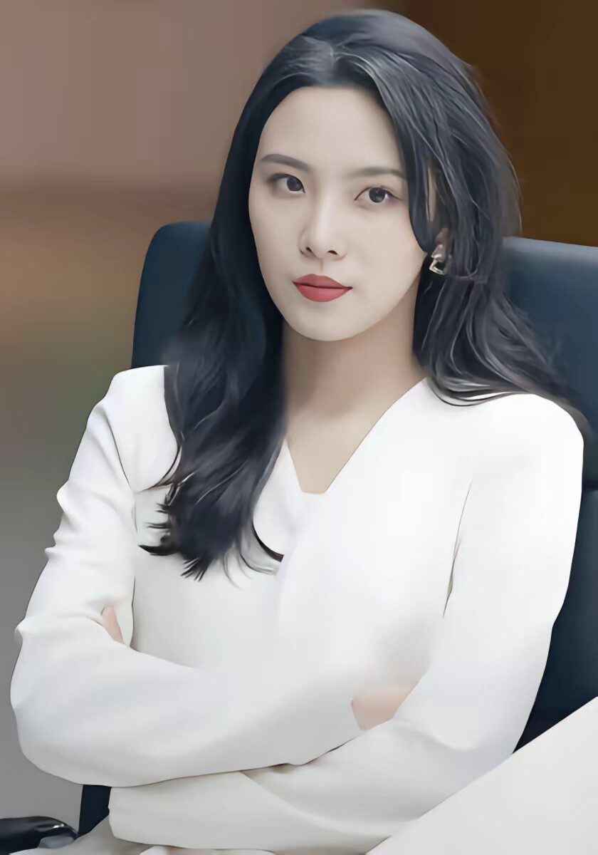 《女装公司的王牌保镖》剧照