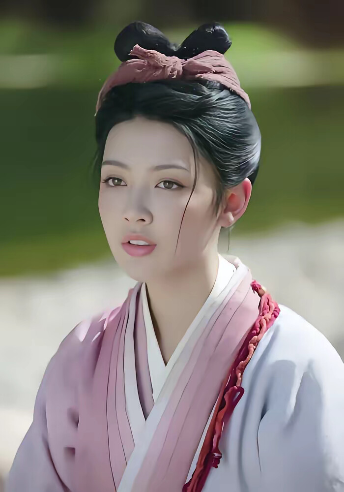 《穿越成农家妇，带三娃屯粮登巅峰》剧照