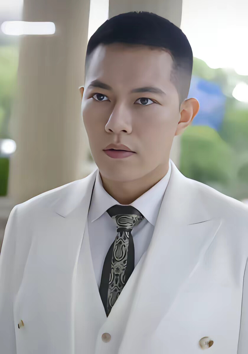 《白衣圣主》剧照