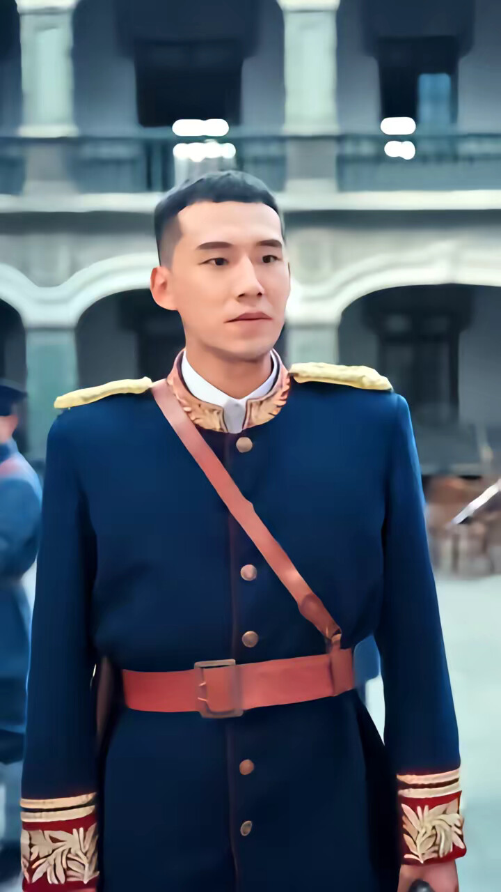 《天降饕餮，督军一家抱盘追着喂》剧照