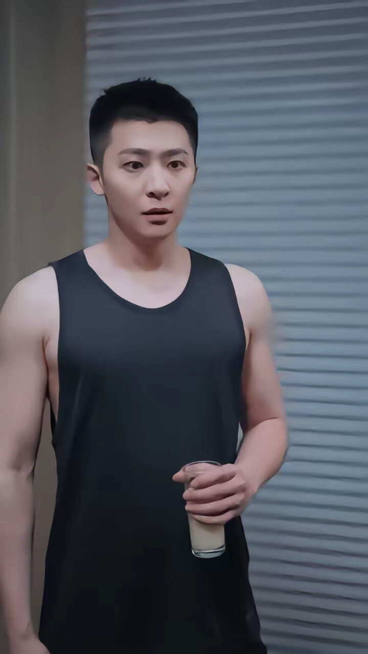 《绯色陷阱》剧照