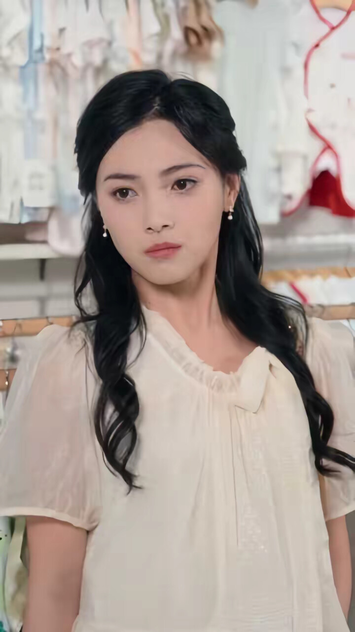 《携国士丈夫归乡，前男友全家破防》剧照