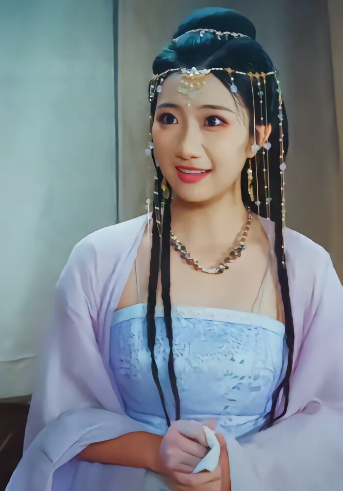 《穿梭古今从今天开始黑化》剧照