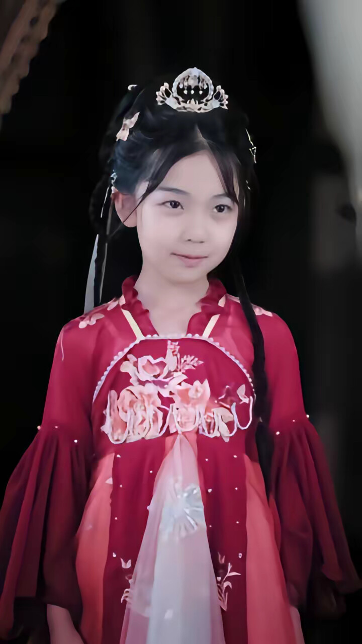 《我将公主扶上位，自己坐稳太上凰》剧照