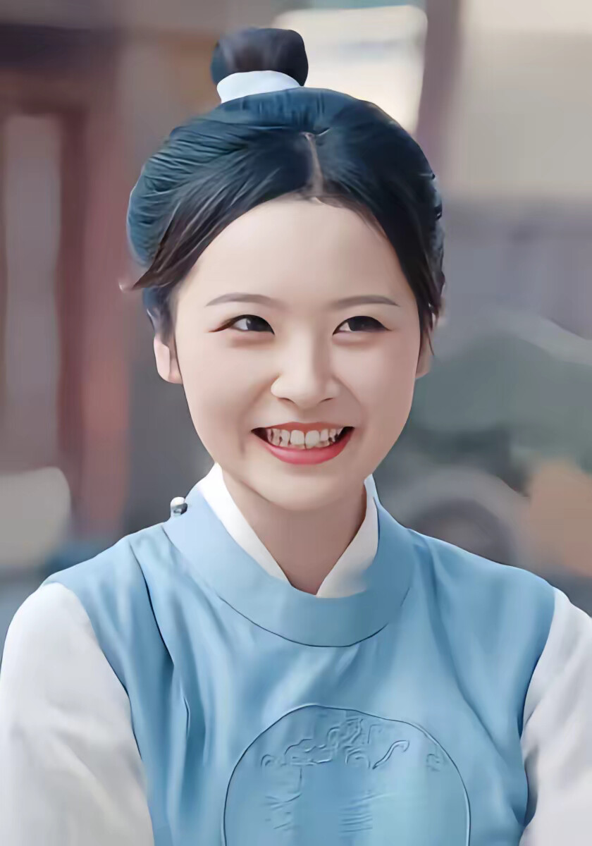 《穿进女尊世界后，我成了香饽饽》剧照