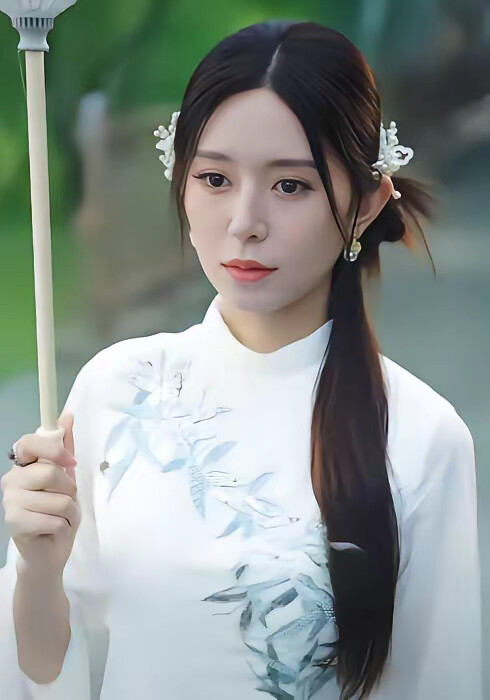 《神女三千岁，下山后带飞家族》剧照