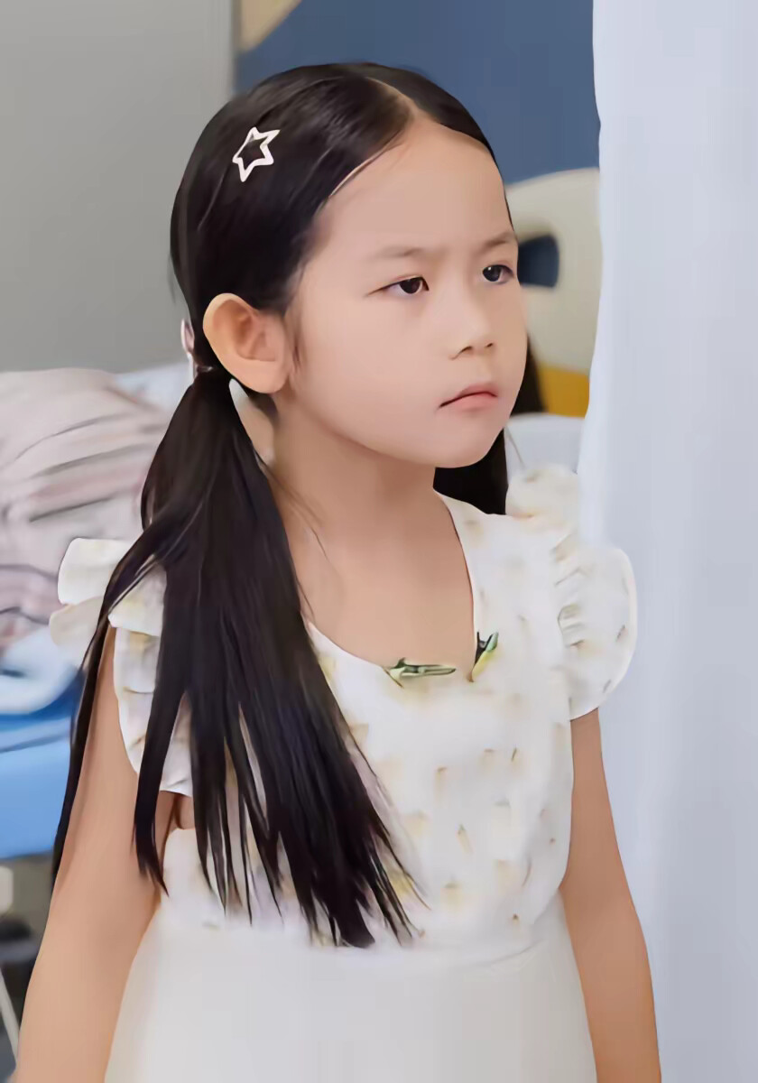 《面具之下的他》剧照