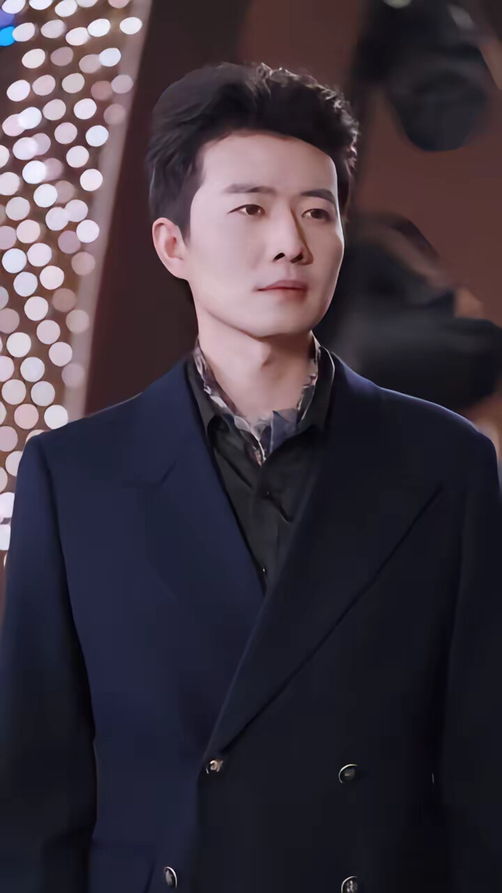 《退婚宴上掉马甲，白月光悔不当初》剧照