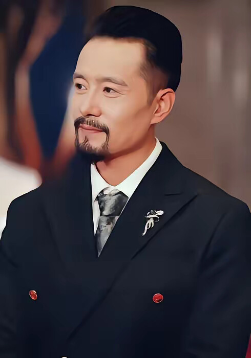 《她已身登青云梯》剧照