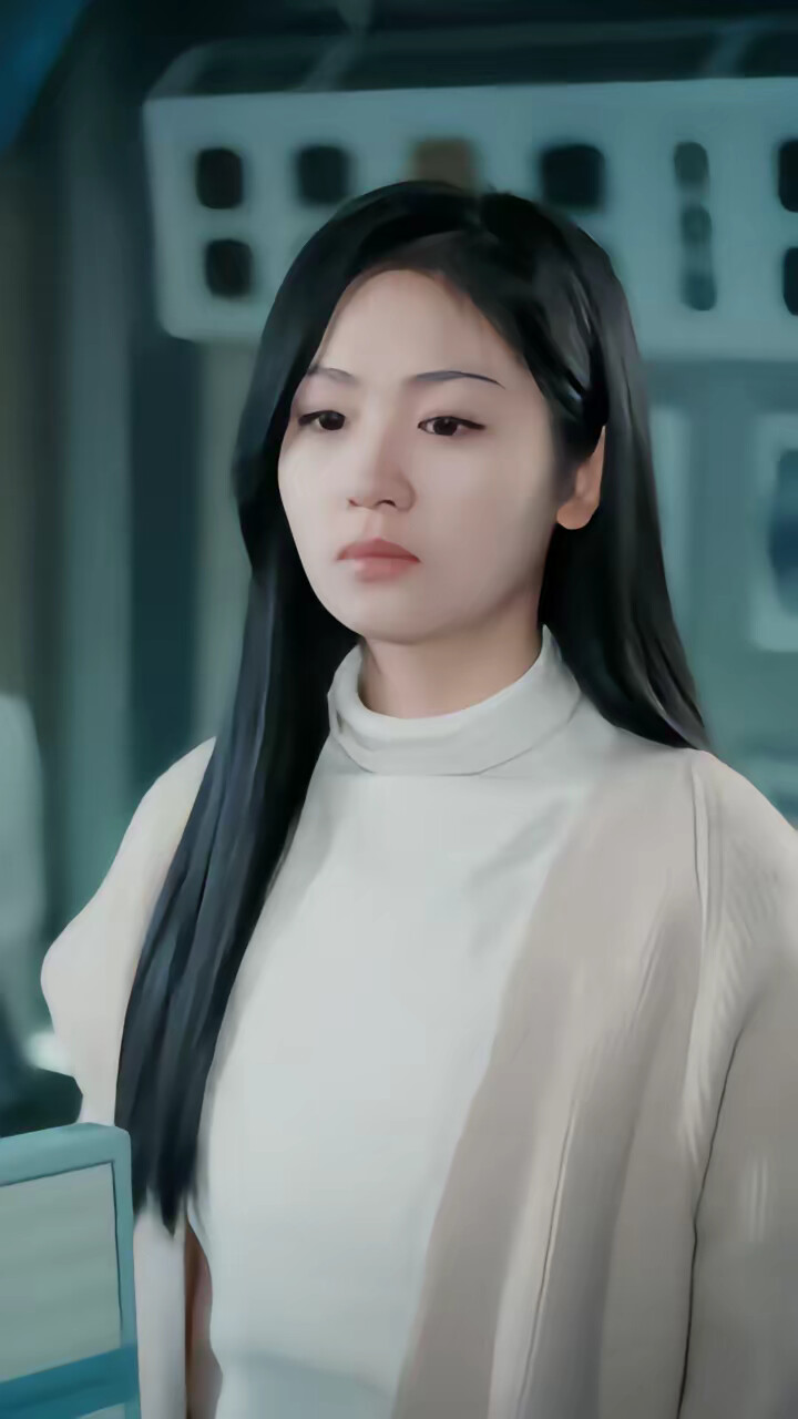 《长眠后三个哥哥为我白了头》剧照