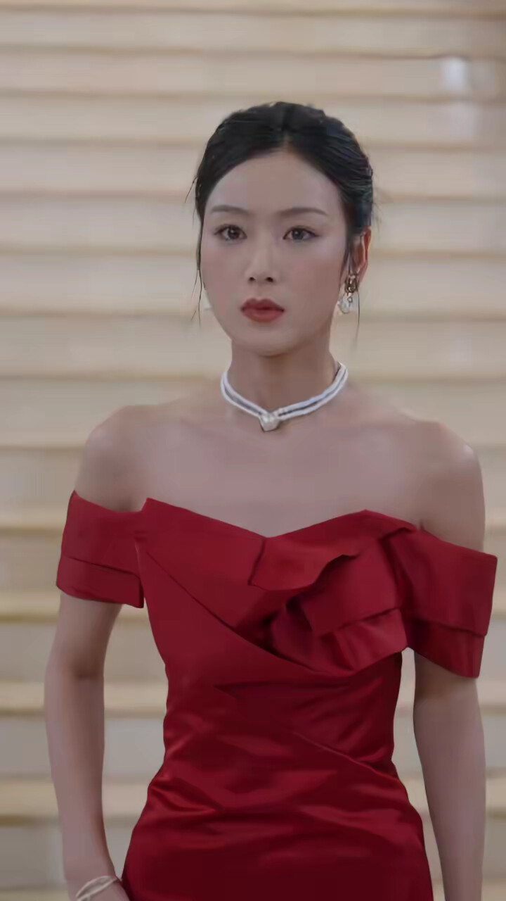 《老婆跑路我傻五年，女儿把我宠成神》剧照