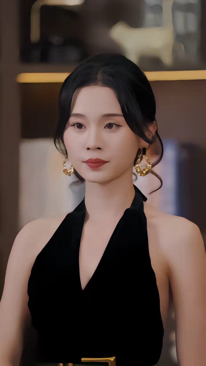 《全家听到养妹心声我开启冷血模式》剧照