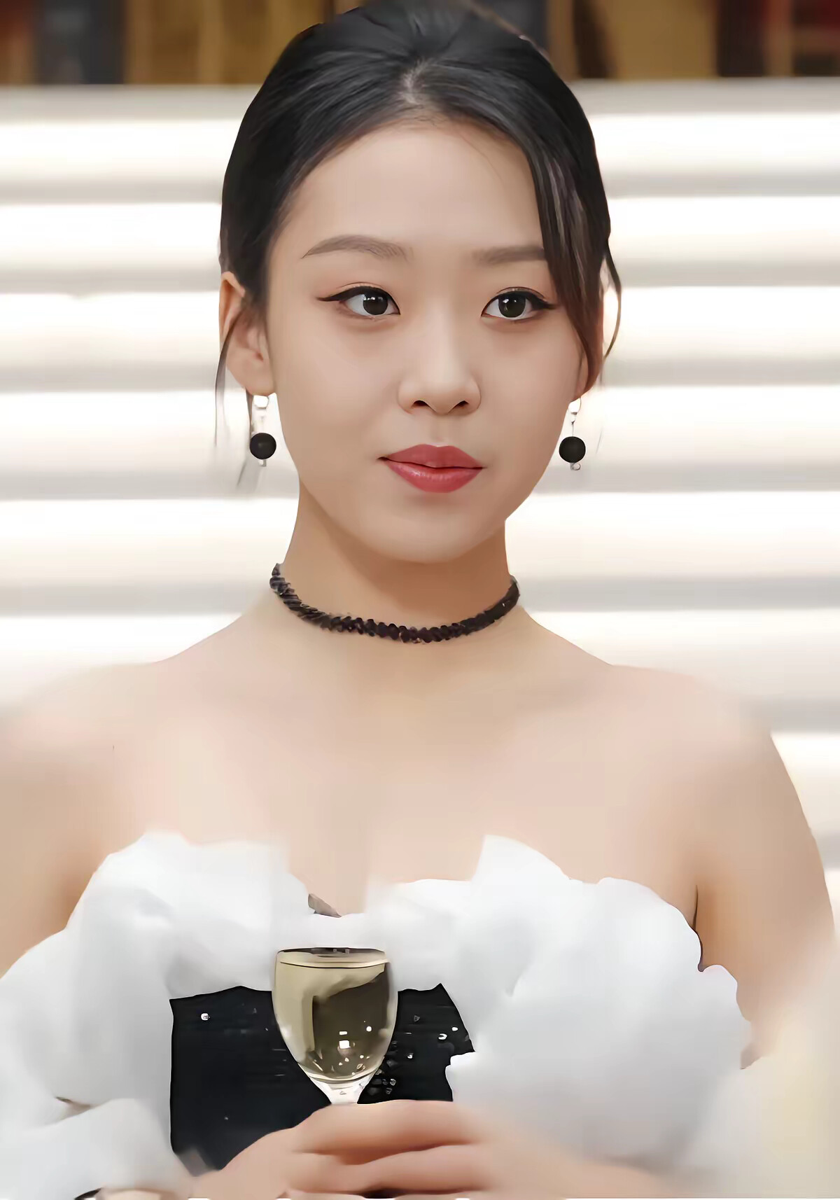 《偷听女儿心声后，虐文女主全家宠》剧照