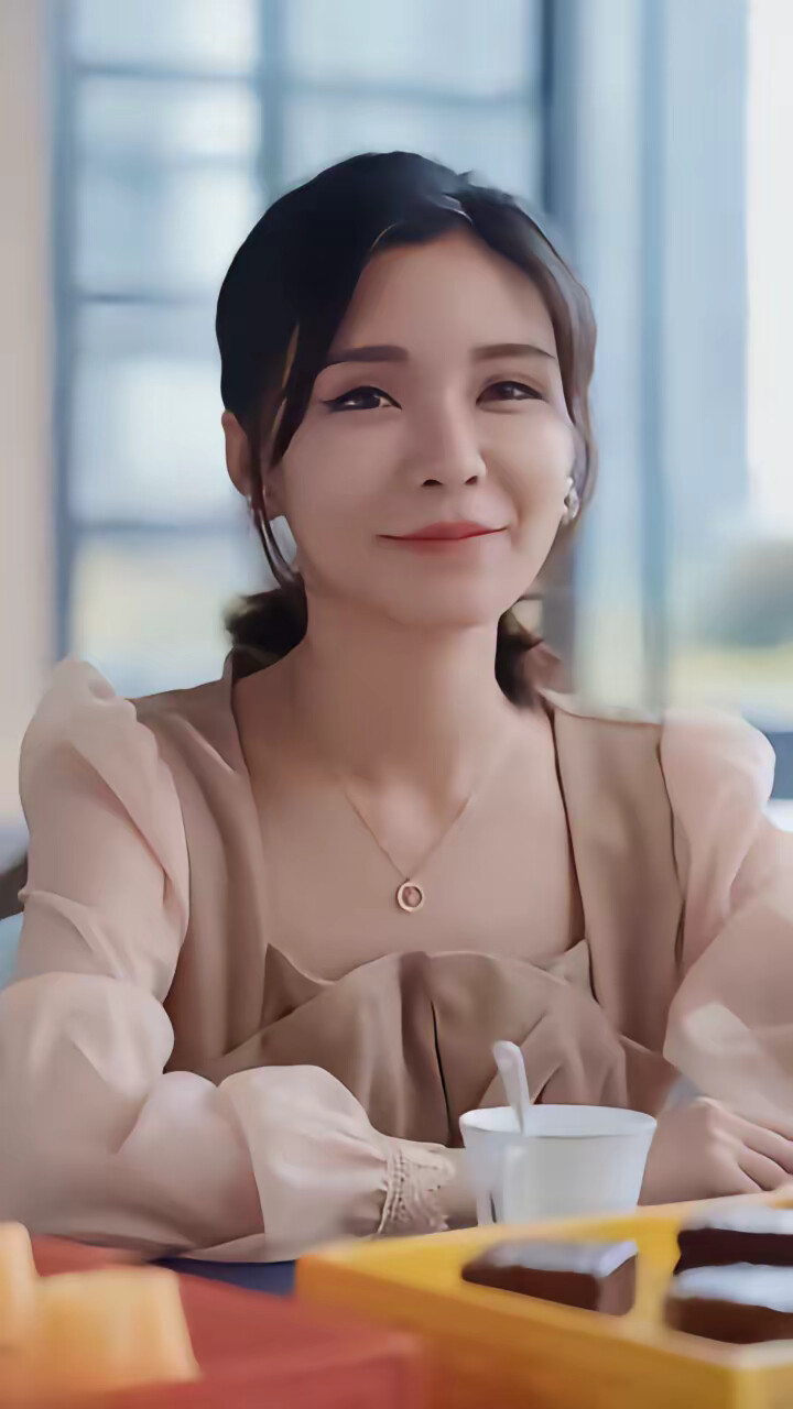 《重生后我嫁给了渣男的死对头》剧照