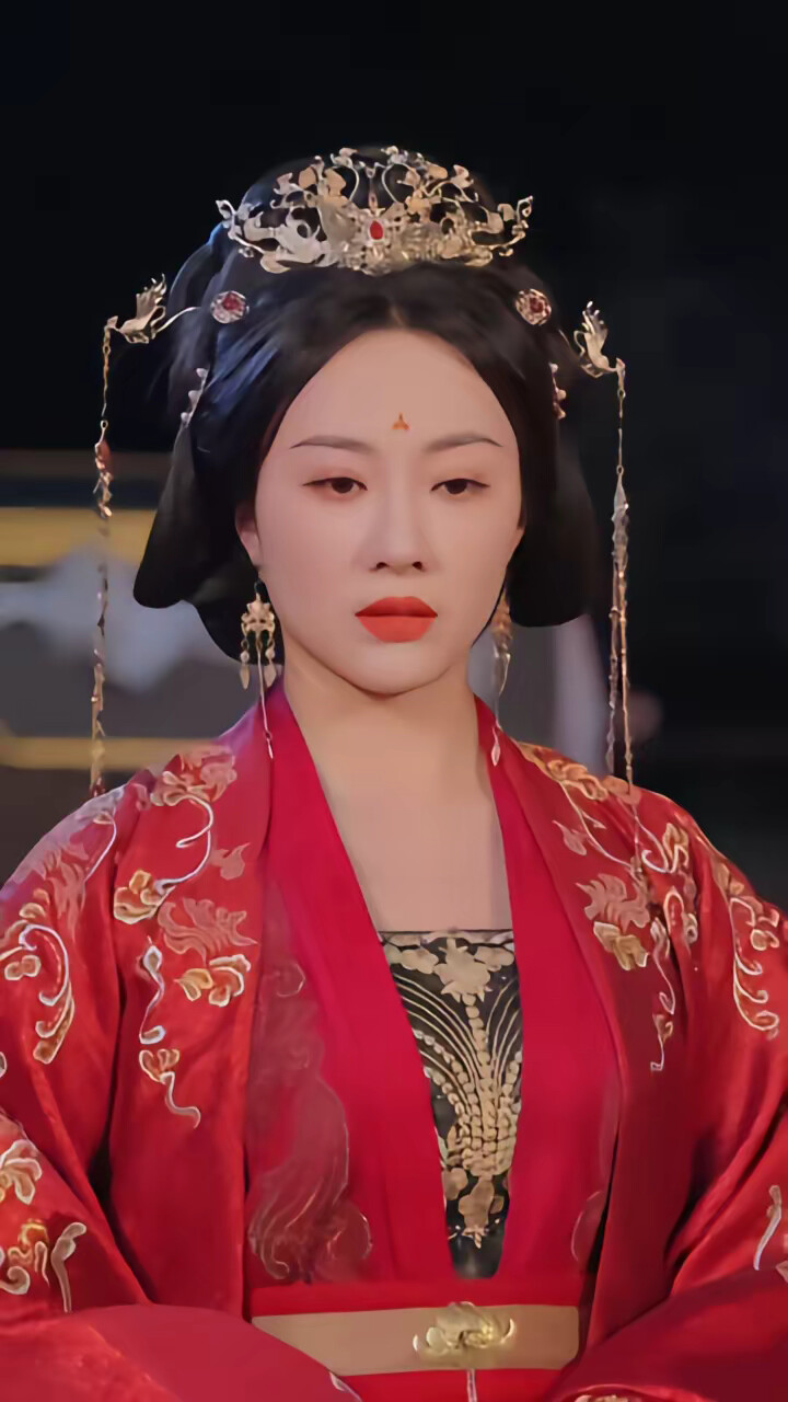 《驸马假死脱身，本宫点火锁魂》剧照