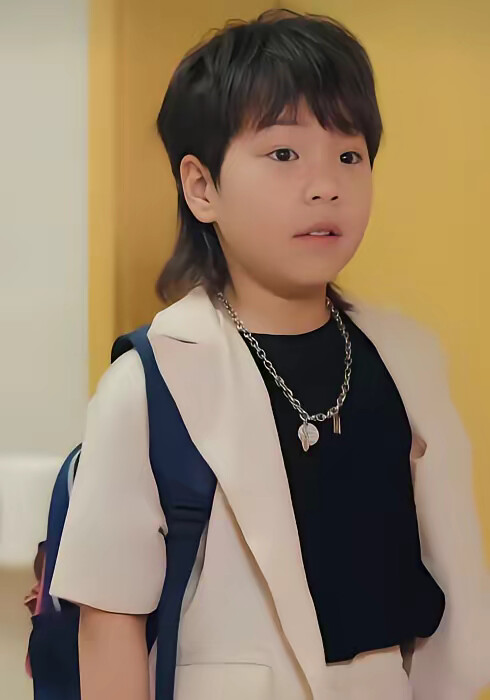 《江小姐归国后美又飒》剧照