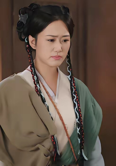 《全村闹饥荒，你家酒肉满仓》剧照