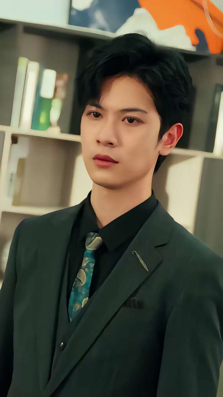 《失忆后老公每天想官宣》剧照