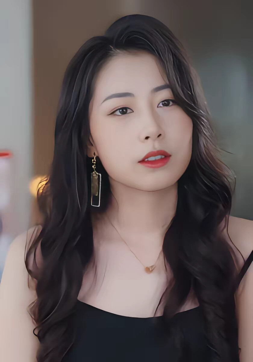 《开局变假为真，女神为我疯狂》剧照