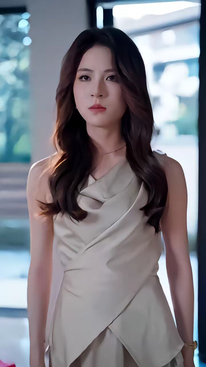 《深情不负终遇你》剧照