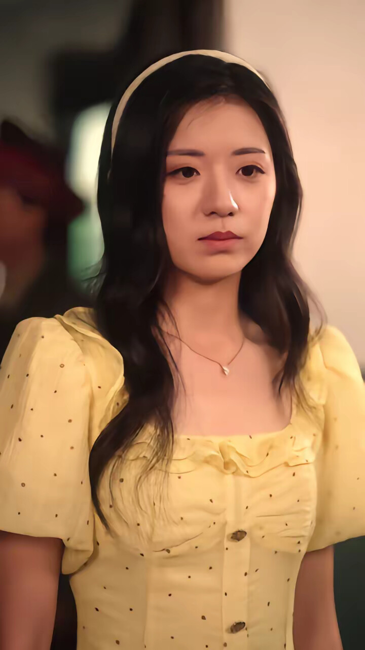 《资本家大小姐，挖空家产寻夫》剧照