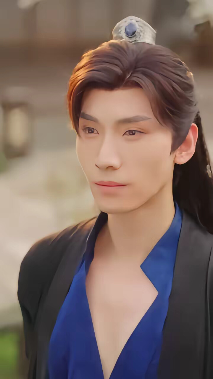 《攻略三年半，系统说我搞错对象》剧照