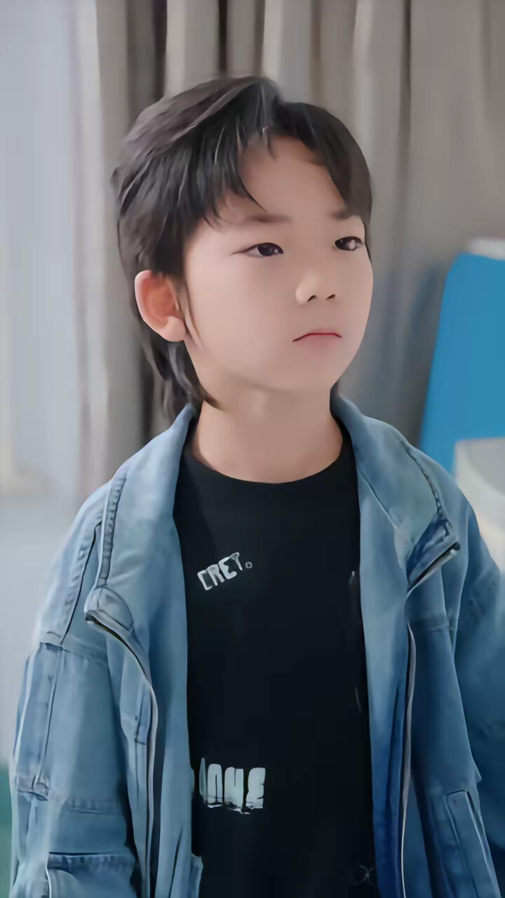 《三宝归来，总裁爹地没得跑》剧照