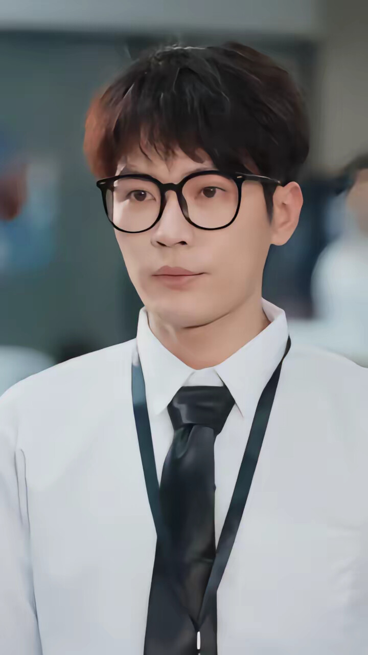 《激活人生赢家系统后，我抱的总裁归》剧照