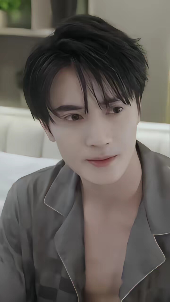 《闪婚后顾总宠妻无节制》剧照