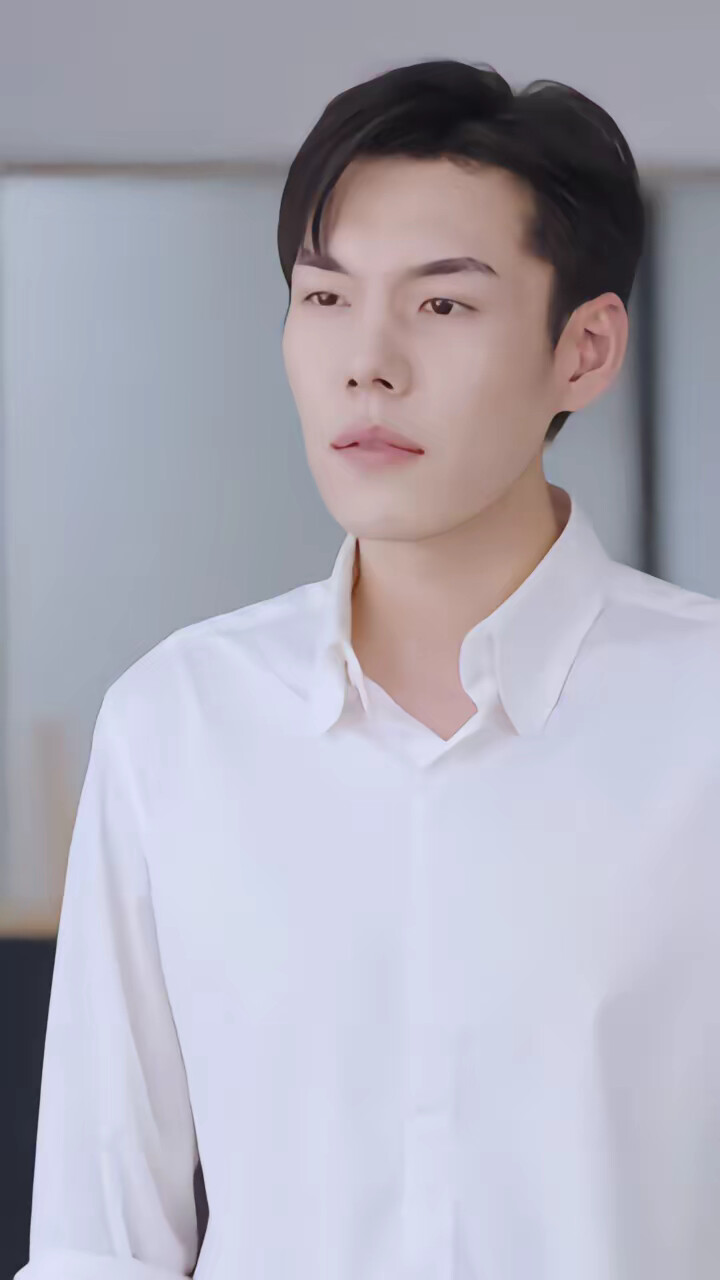 《玫瑰荆棘》剧照