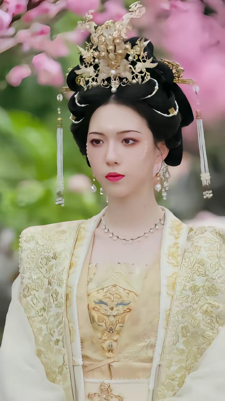 《红颜福水皇后娘娘太嚣张》剧照