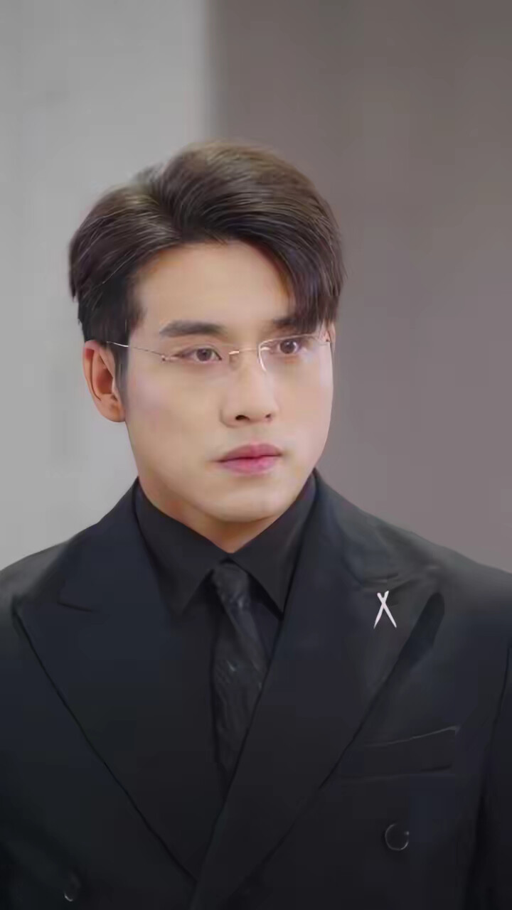 《替换人生，黑莲花姐姐替我整顿老公》剧照