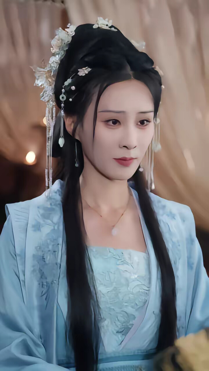 《贵女离府三年，侯爷悔不当初》剧照