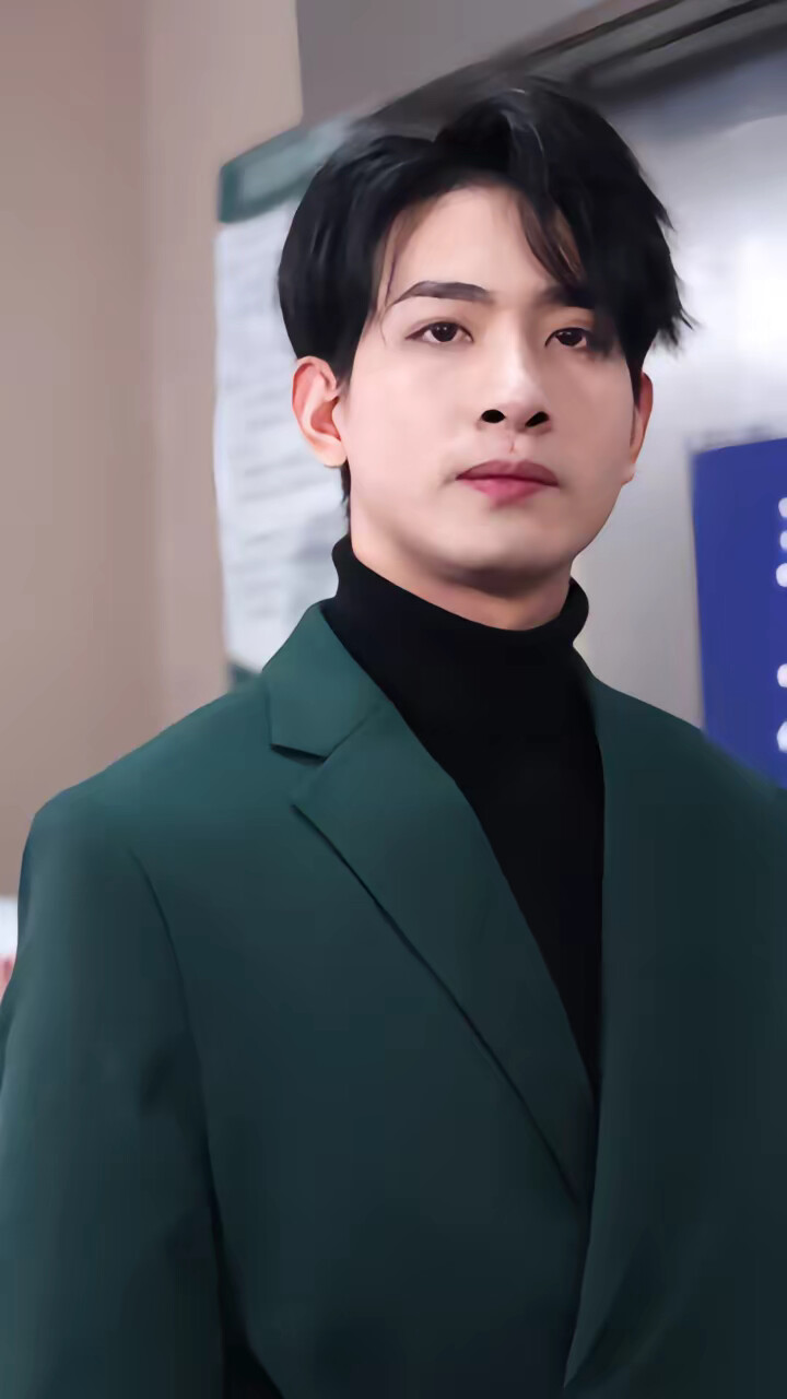 《奉天承孕，傅少请接芷》剧照