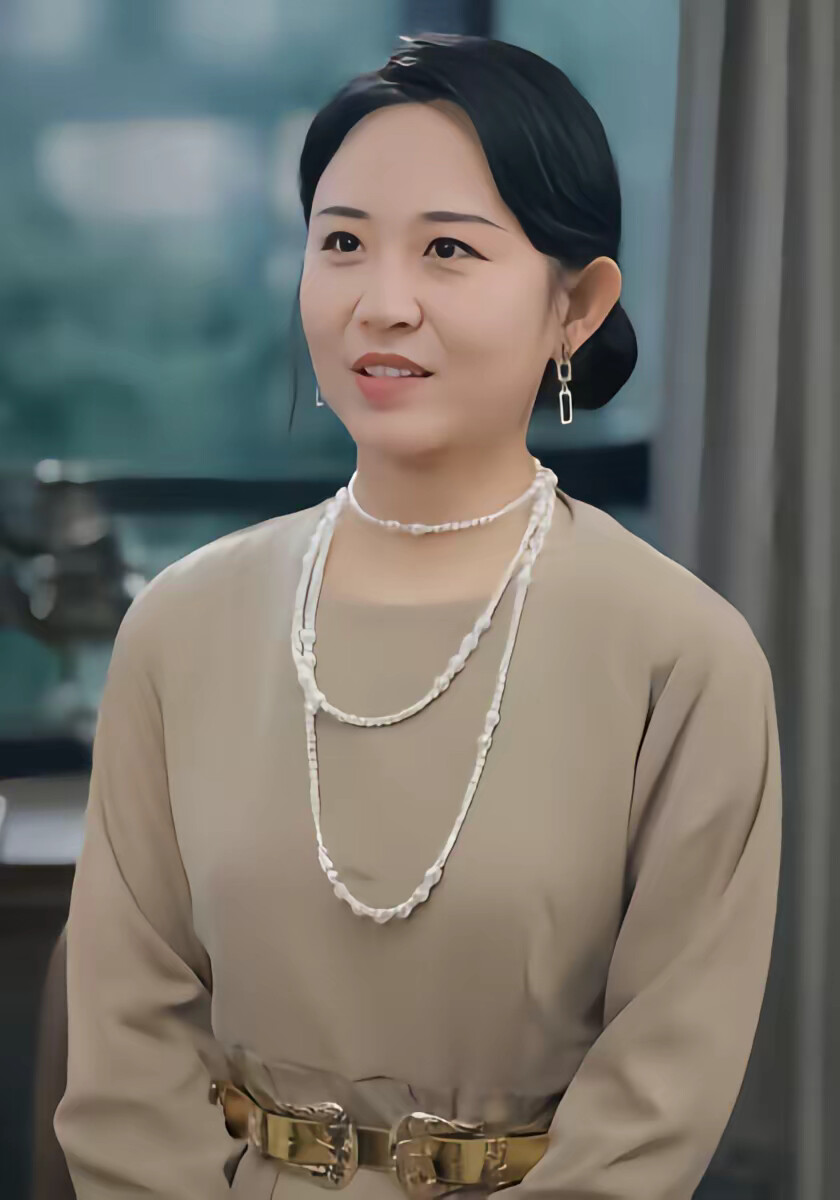 《救命，我怎么和死对头领证了》剧照