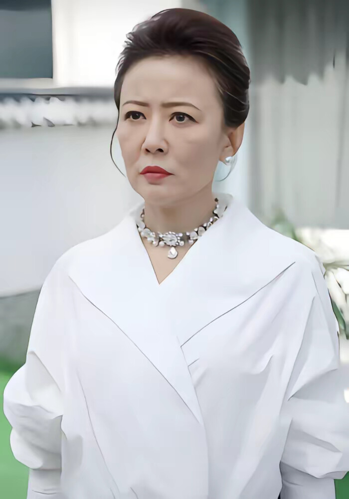 《撕下伪装的盛宴》剧照