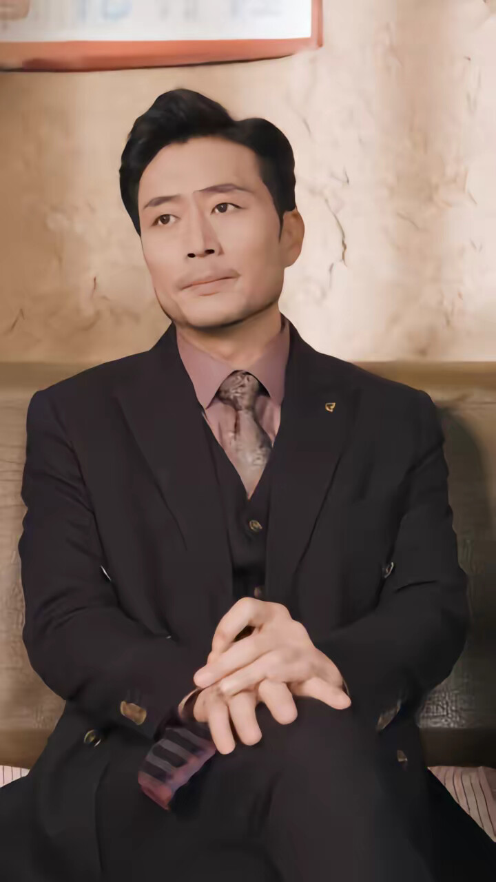 《女儿要认回首富亲爸》剧照