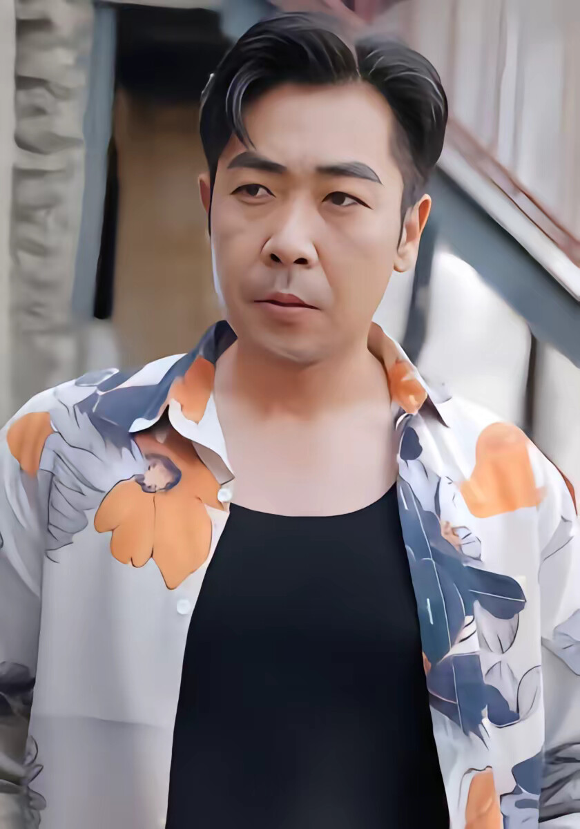 《拾荒大叔竟是最强铸刀师》剧照