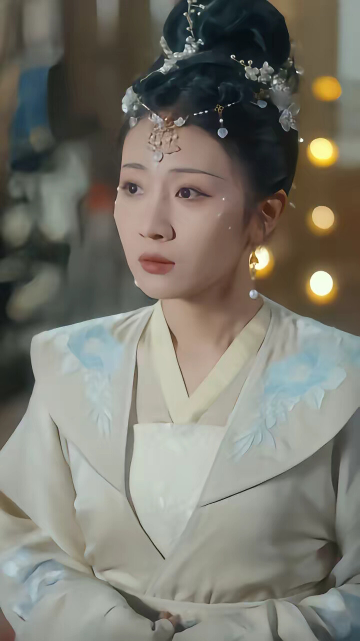 《弹幕通古代，侯府主母不干了》剧照