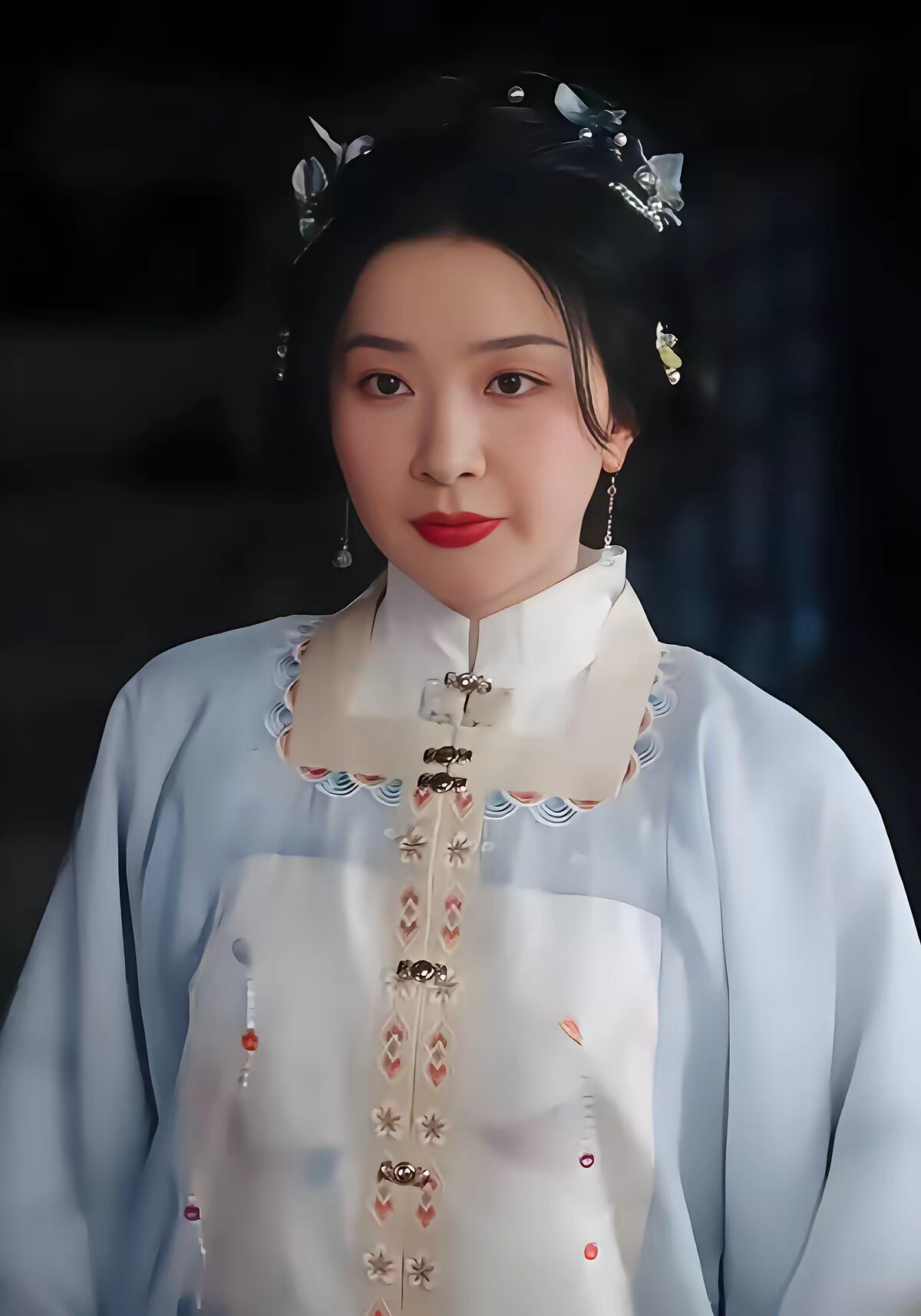 《全府偷听心声我被追着宠》剧照