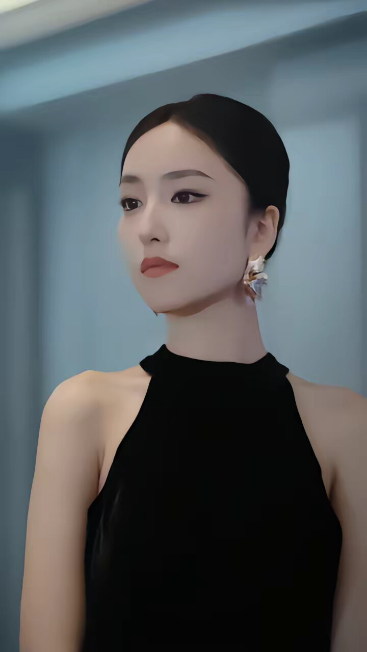 《她从灰烬中走来》剧照