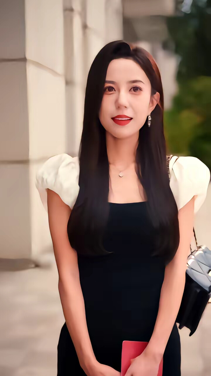 《未婚夫娶装病女后我闪婚了》剧照