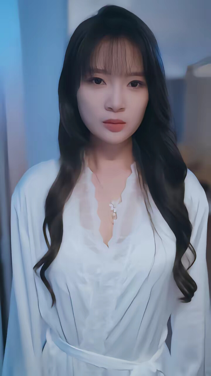 《他偏要勉强》剧照