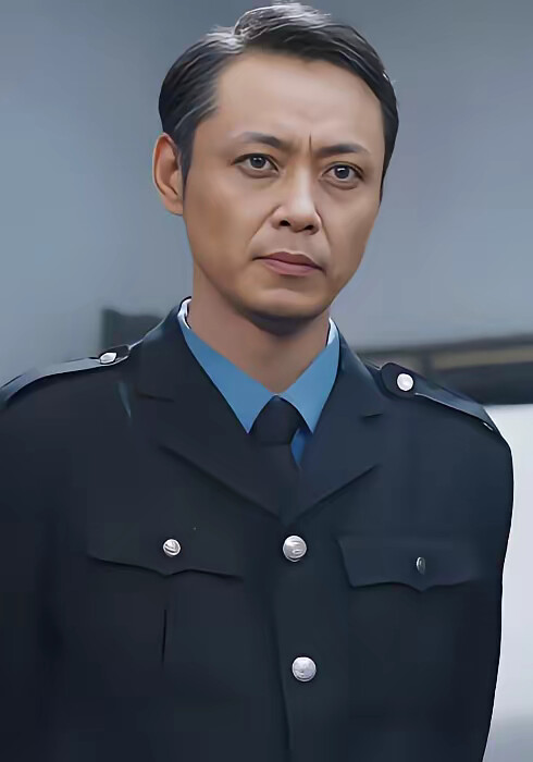 《警花别慌！我带系统来救场》剧照