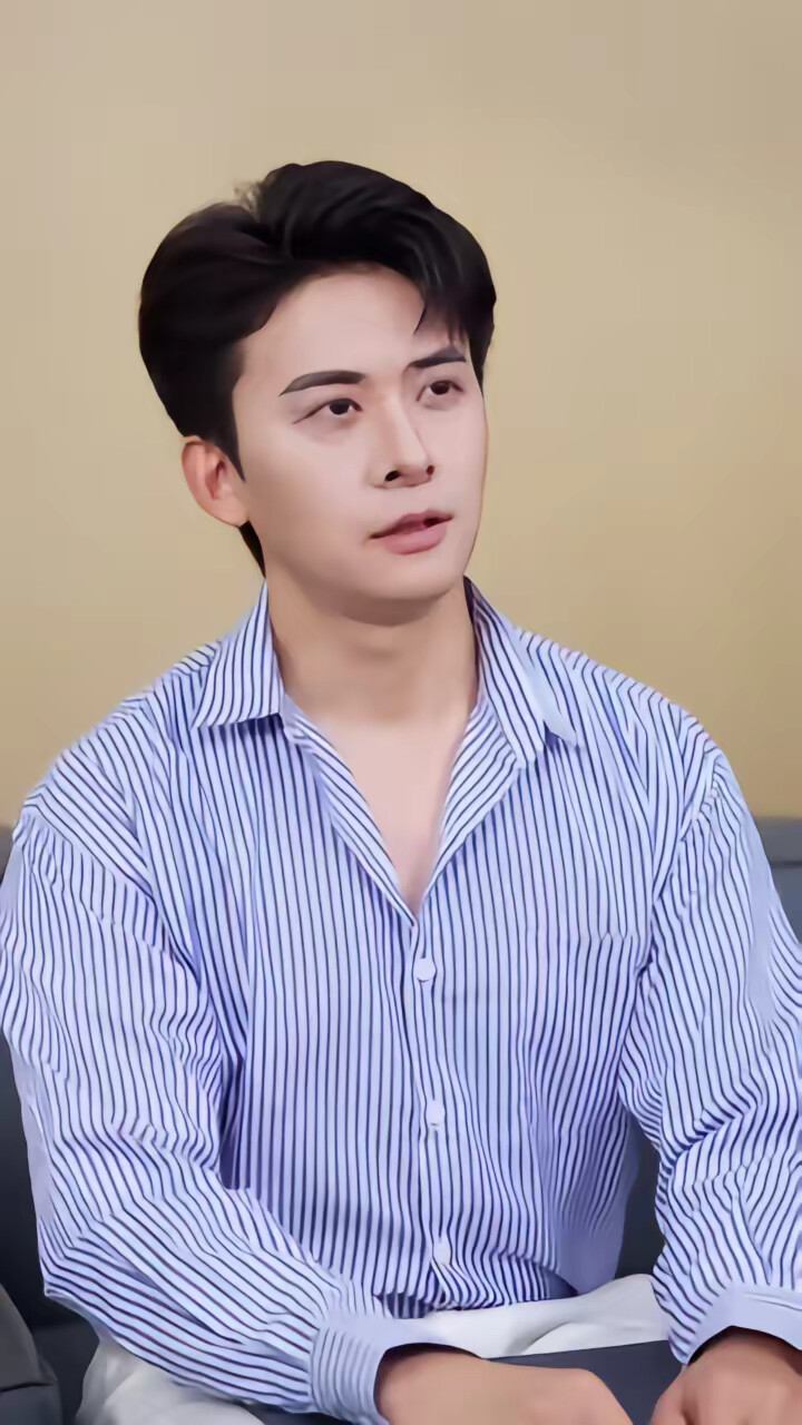 《被偷听心声后，女配变团宠》剧照