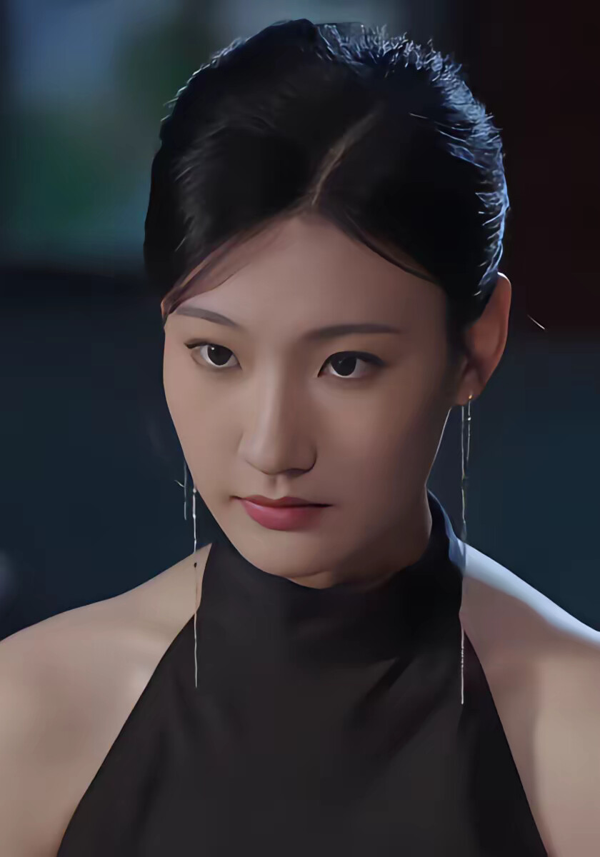 《他发工资，我发收购函》剧照