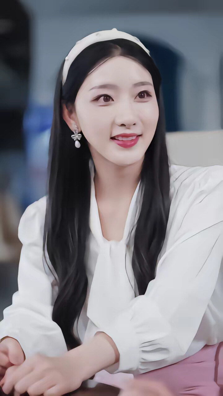 《偏执反派温柔诱哄》剧照